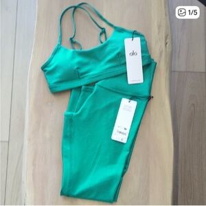Alo Vibrant Green Activewear Set
